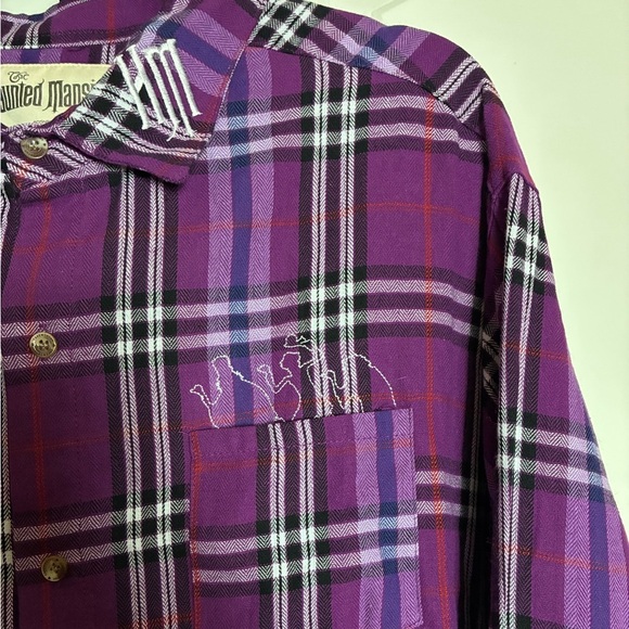 Cakeworthy NWOT Haunted Mansion Hitchhiking Ghost Plaid Button Up Shirt  4X - Picture 7 of 11